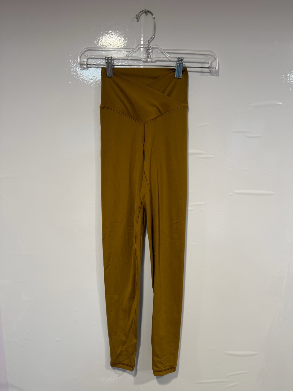 High-Waist Mustard Aerie crossover Leggings